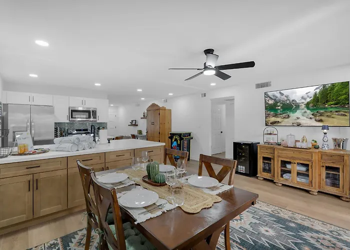 Old Town | Pool | Bbq | End Unit | Pet * Scottsdale